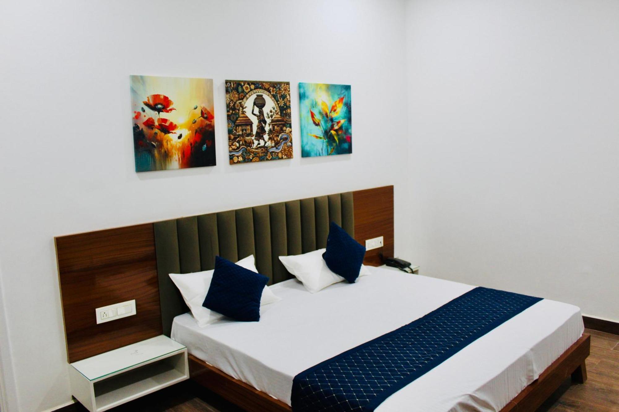 The Loya Hotel Muktsar Екстериор снимка