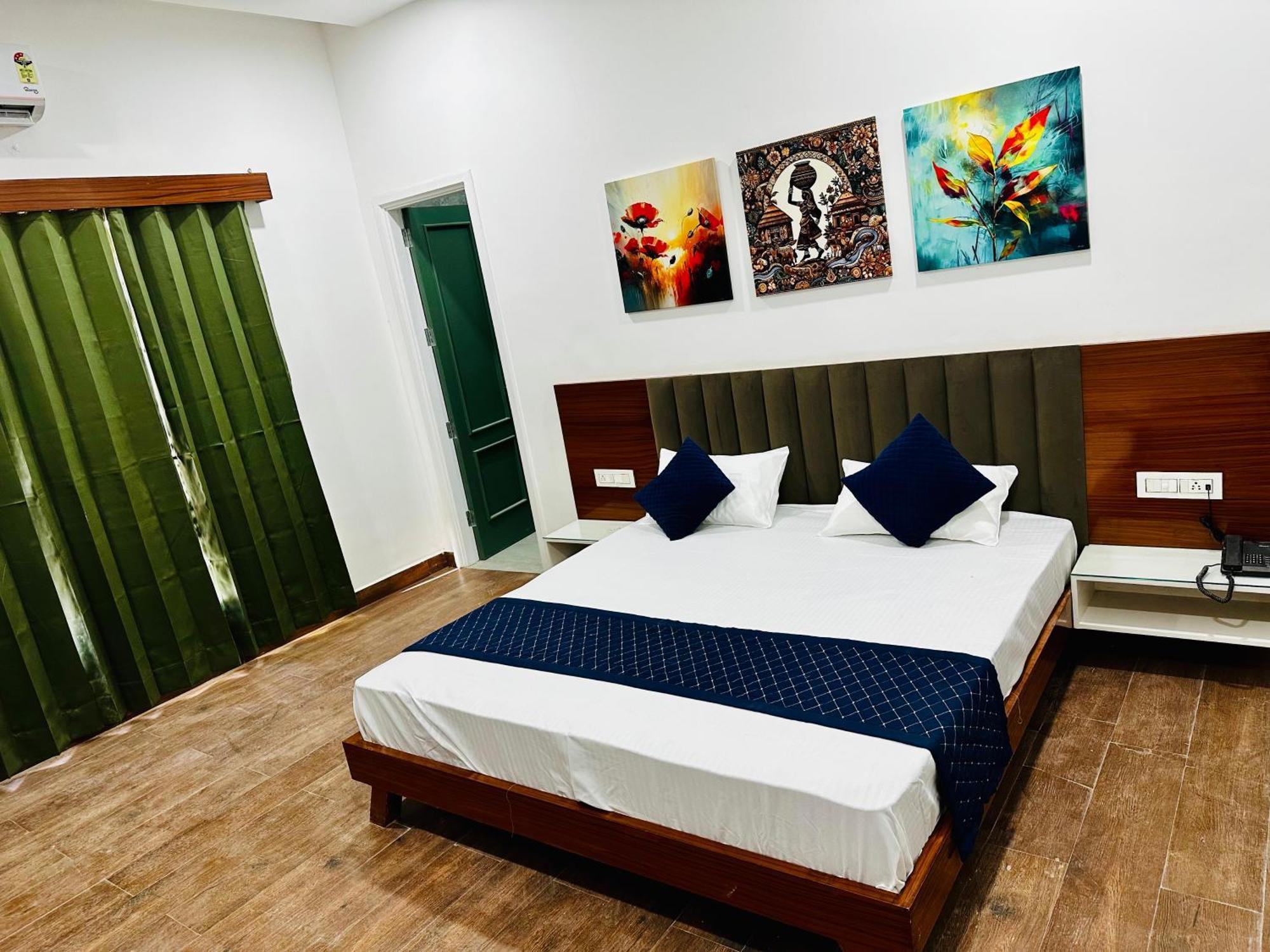 The Loya Hotel Muktsar Екстериор снимка