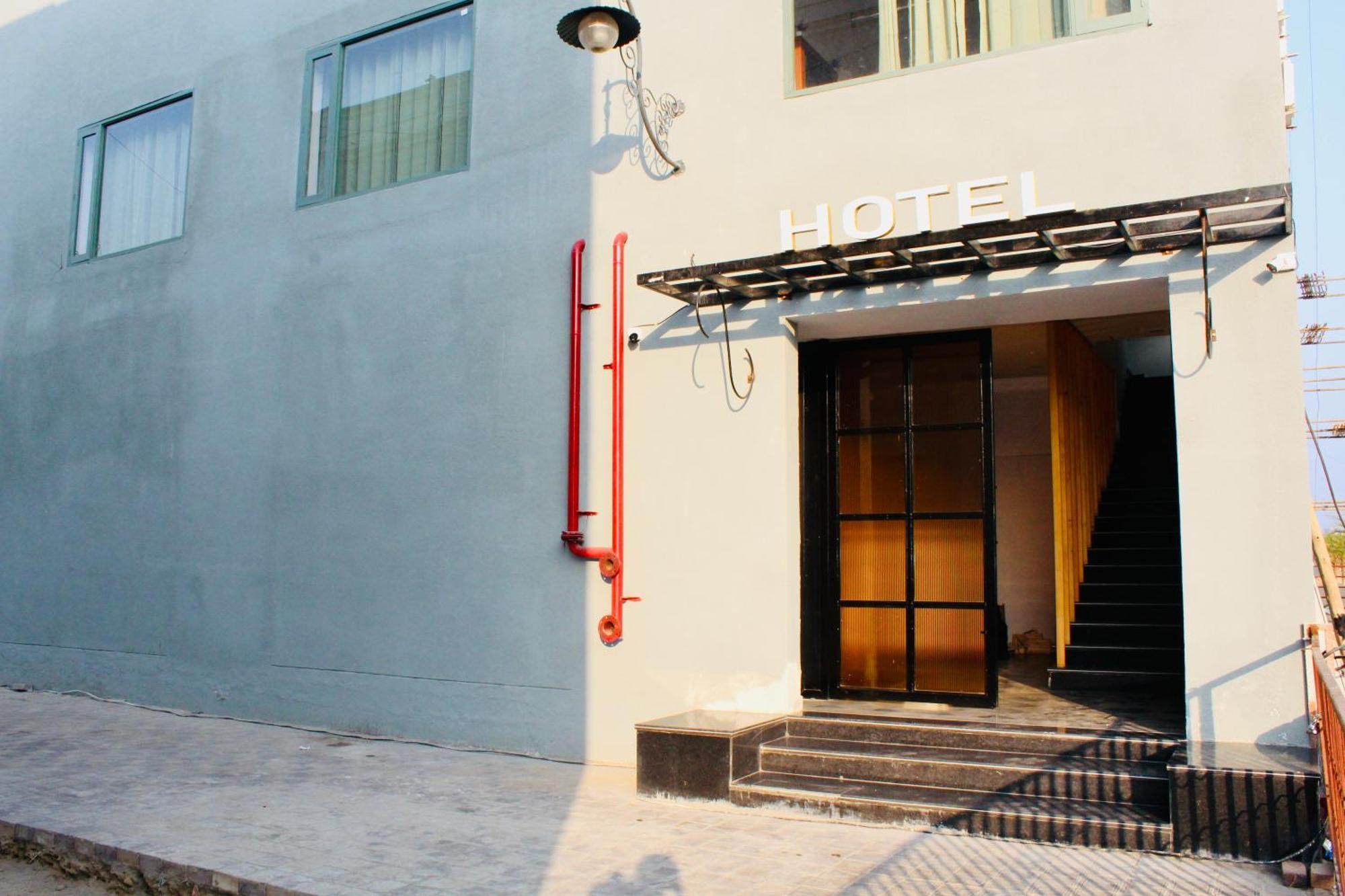 The Loya Hotel Muktsar Екстериор снимка
